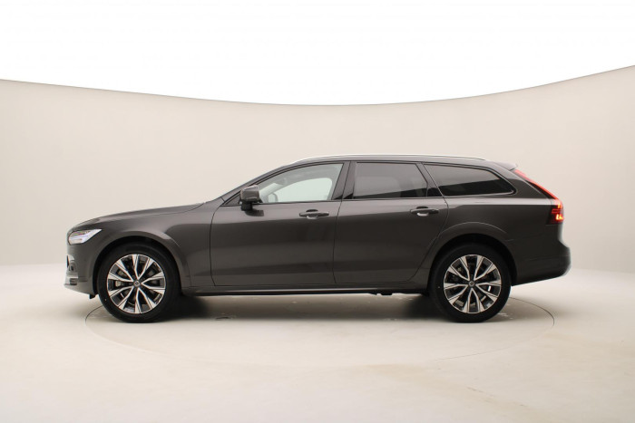 Volvo V90 CC B5 AWD ULTIMATE REZERVACE 2.0 CC CC