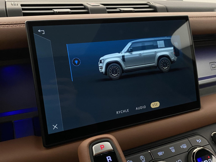 Land Rover Defender P635 OCTA AWD AUT