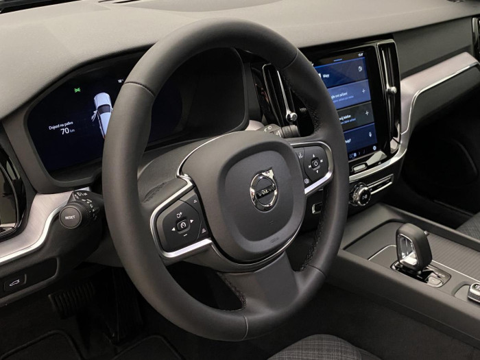 Volvo V60 B3 AUT  ESSENTIAL