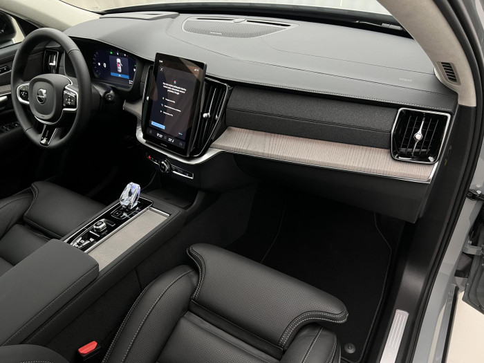Volvo XC90 T8 AWD RECHARGE ULTRA DARK AUT
