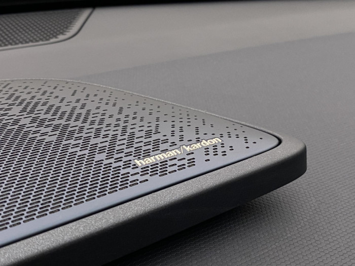 Lynk & Co 08 MORE PHEV