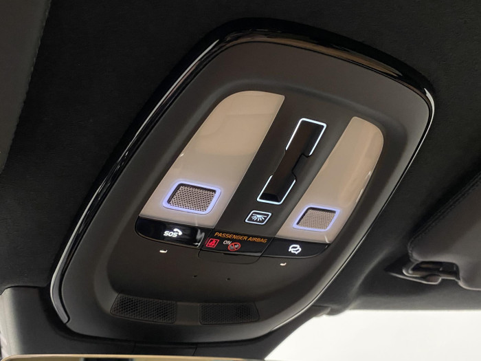 Volvo XC90 T8 AWD ULTIMATE DARK RECHARGE