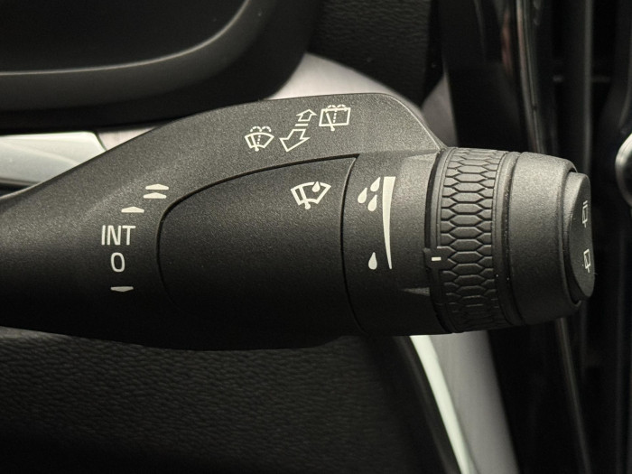 Volvo V60 CC D4 AWD MOMENTUM CZ 1.maj 2.0 d CC CC Momentum