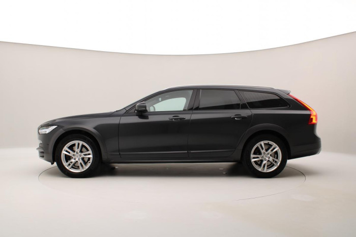 Volvo V90 CC D4 AWD MOMENTUM REZERVACE 2.0 d CC CC Momentum