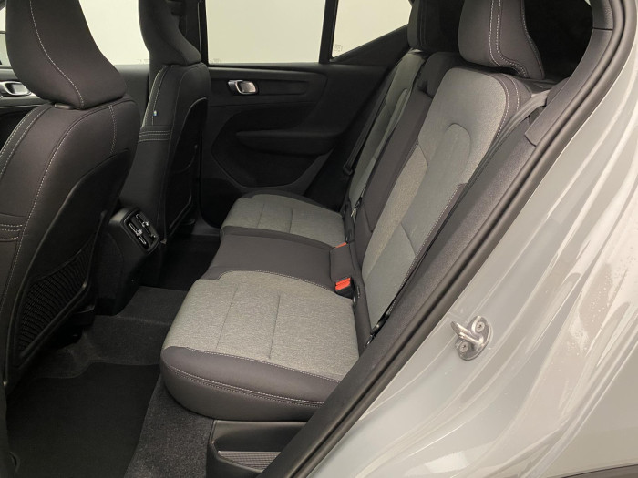Volvo XC40 B3 AUT PLUS BLACK EDITION
