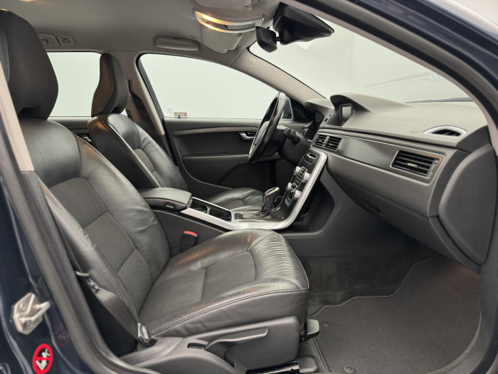 Volvo V70 D4 MOMENTUM CZ 1.maj 2.0 d Momentum