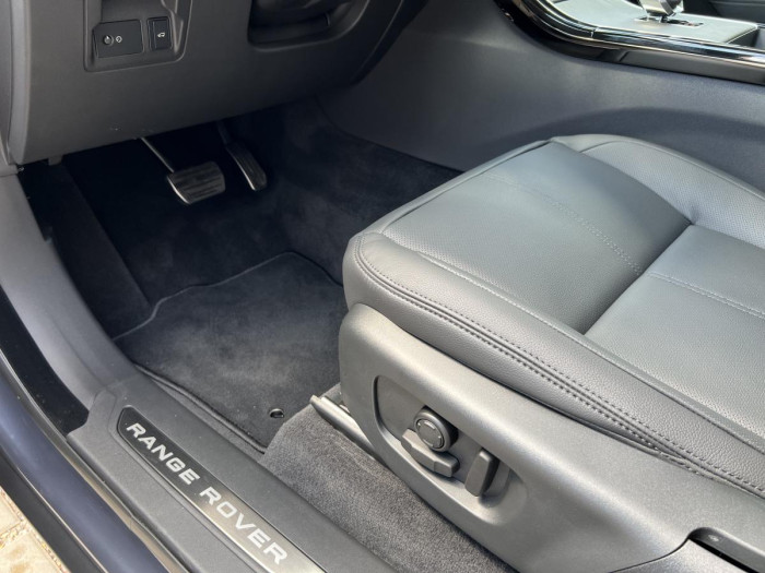 Land Rover Range Rover Velar P250 DYNAMIC SE AWD Aut 2.0 Dynamic SE