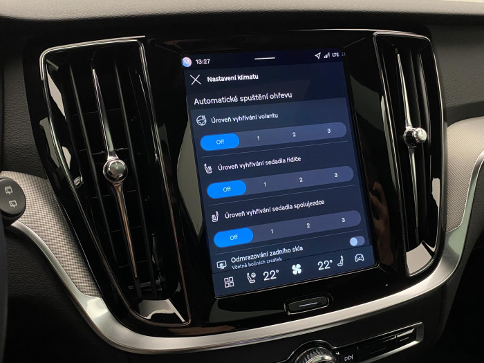 Volvo V60 B4 AUT DARK PLUS