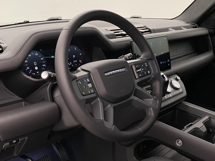 Land Rover Defender 110 D300 X-DYNAMIC HSE AWD AUT 3.0 d Dynamic