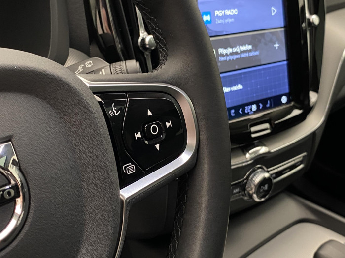 Volvo XC60 T8 AWD DARK PLUS RECHARGE AUT