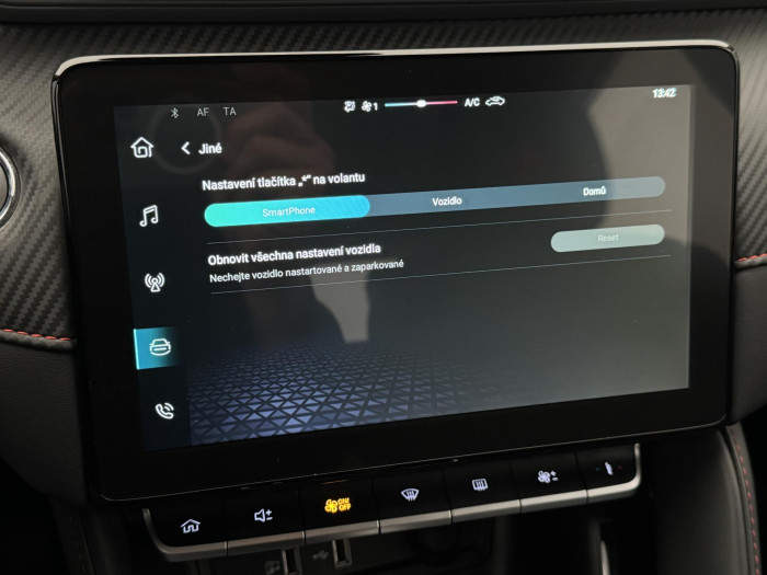 MG ZS 1.0T EXCLUSIVE AUT CZ 1.maj. 1.0 Exclusive