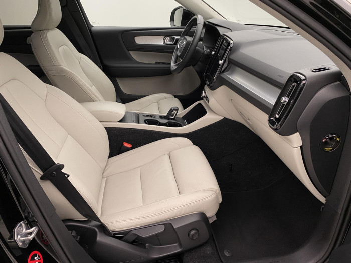 Volvo XC40 D4 AWD MOMENTUM AUT 2.0 d Momentum