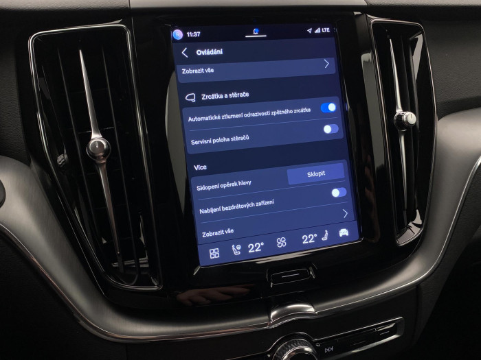 Volvo XC60 B4 AWD CORE AUT CZ