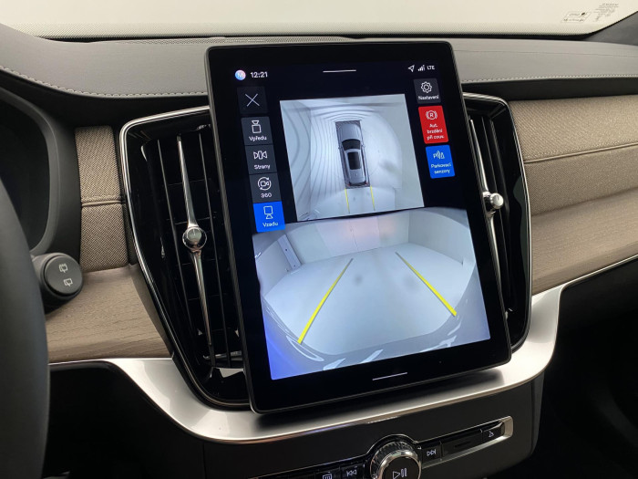 Volvo XC90 T8 AWD RECHARGE DARK ULTRA 7