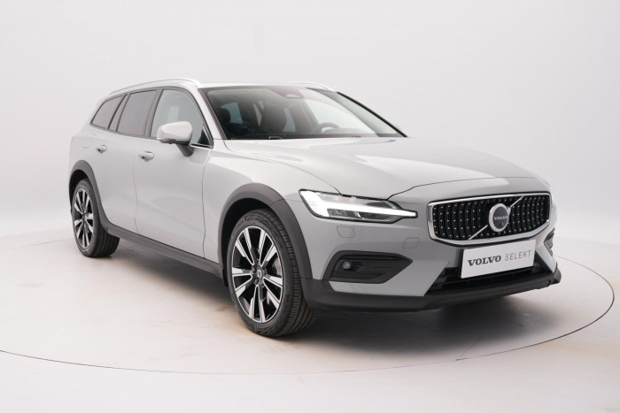 Volvo V60 CC B5 AWD PLUS BRIGHT 1.maj