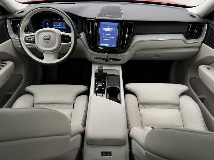 Volvo XC60 T6 AWD RECHARGE ULTRA DARK AUT