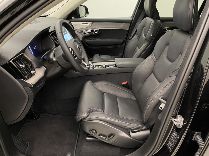 Volvo XC90 T8 AWD RECHARGE DARK ULTRA