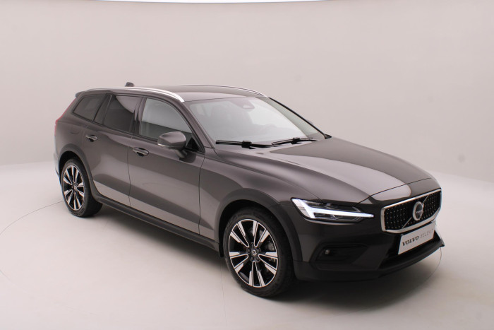 Volvo V60 CC B5 AWD PLUS REZERVACE