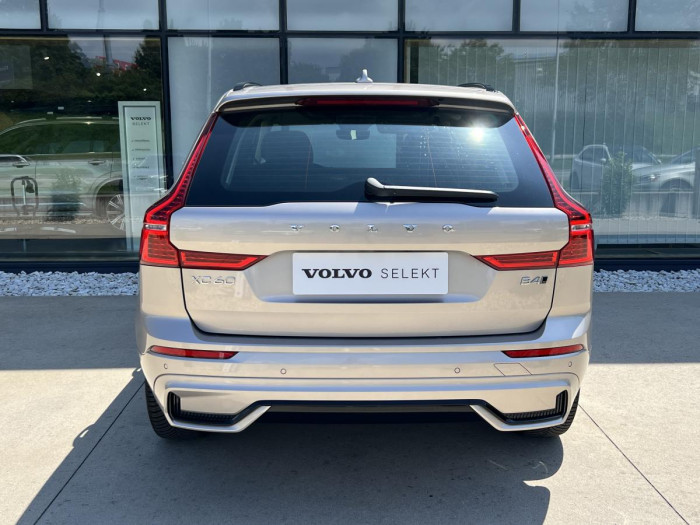 Volvo XC60 B4 AWD AUT DARK PLUS