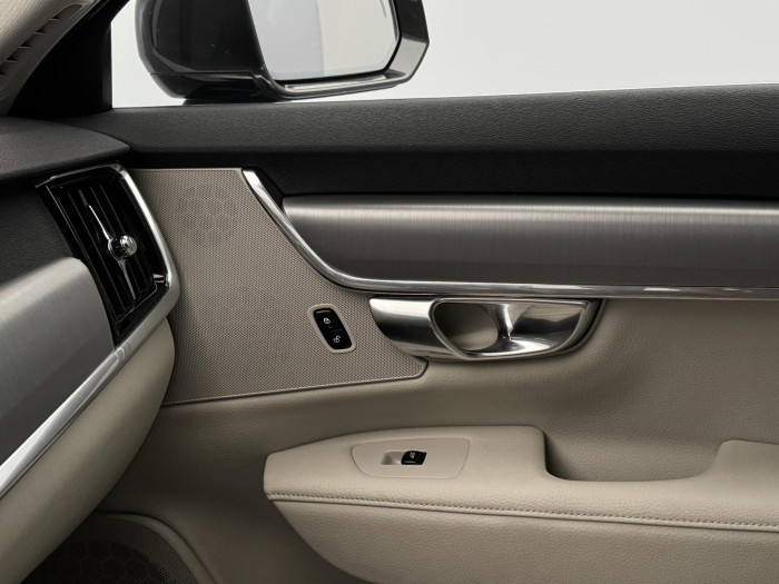Volvo V90 D3 MOMENTUM PRO AUT 2.0 d Momentum