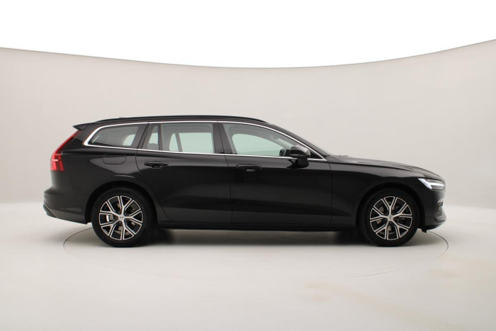 Volvo V60 B4 MOMENTUM AUT REZERVACE 2.0 Momentum