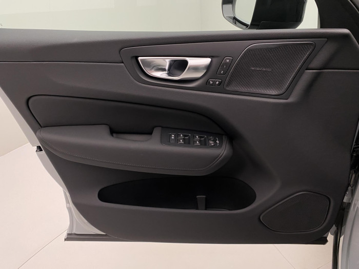 Volvo XC60 B5 AWD AUT DARK PLUS