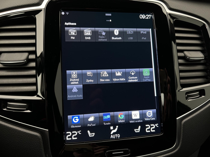 Volvo XC90 B5 AWD R-DESIGN 7MÍSTNÁ AUT