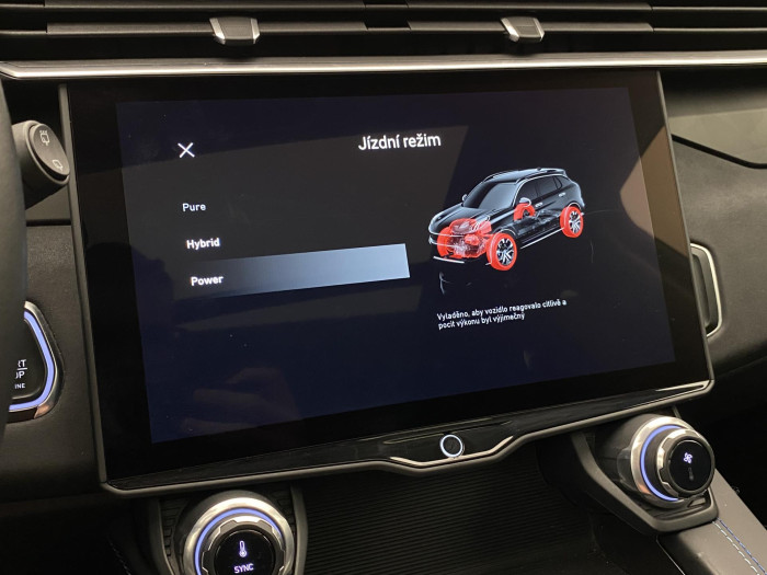 Lynk & Co 01 MORE PHEV