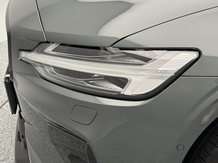 Volvo V60 B4 AUT DARK PLUS