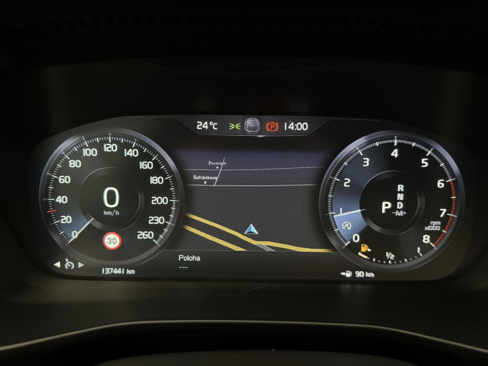 Volvo XC40 T2 MOMENTUM AUT CZ 1.5 Momentum