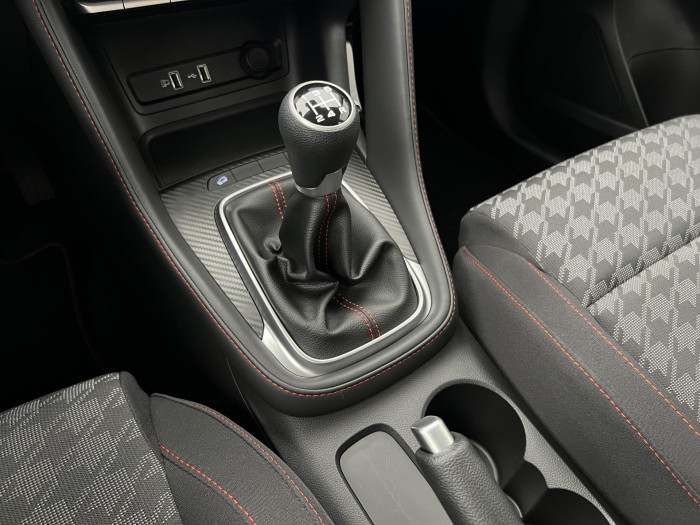 MG ZS 1.5 ESSENTIAL PLUS AUT CZ