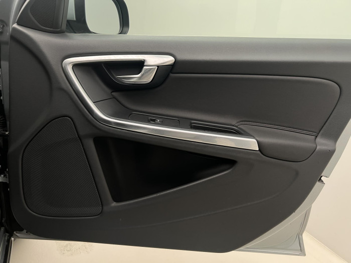 Volvo V60 D3 MOMENTUM AUT 2.0 d Momentum