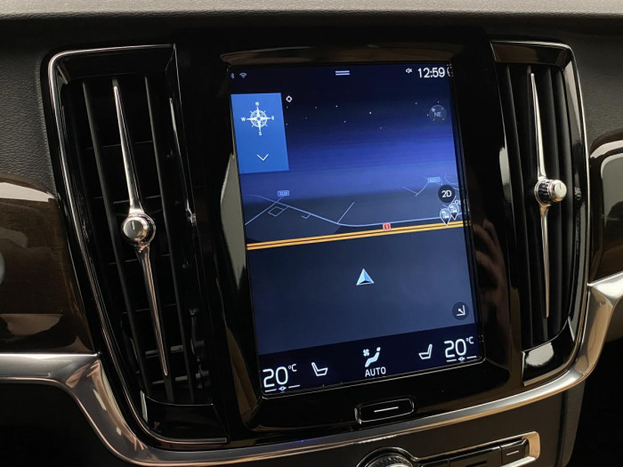 Volvo V90 D3 INSCRIPTION 1.maj REZERVACE 2.0 d