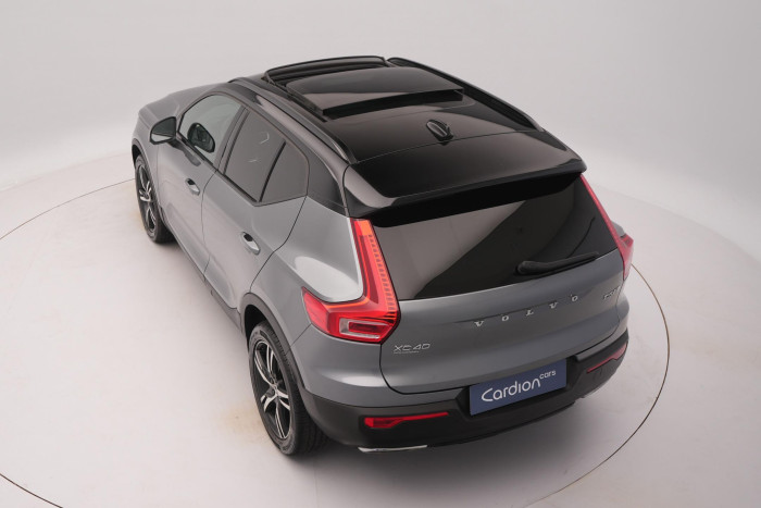Volvo XC40 T5 AWD R-DESIGN