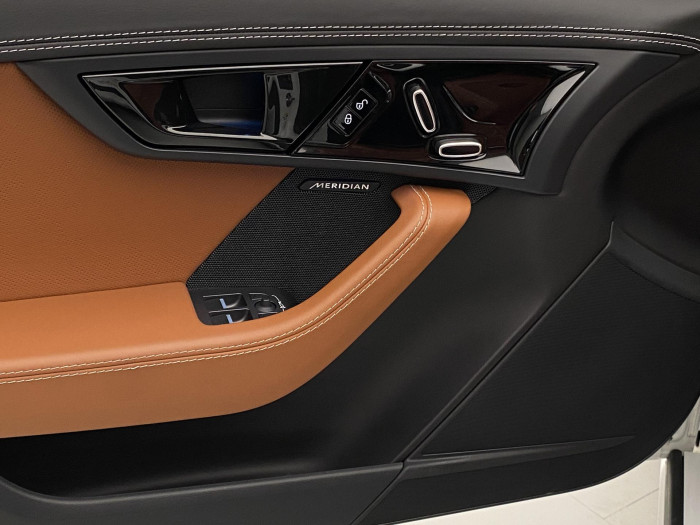 Jaguar F-Type P450 R-DYNAMIC AUT 5.0 Dynamic