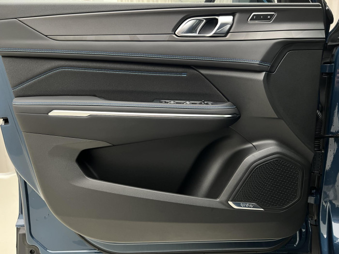 Lynk & Co 01 PHEV DCT AUT 1.maj.