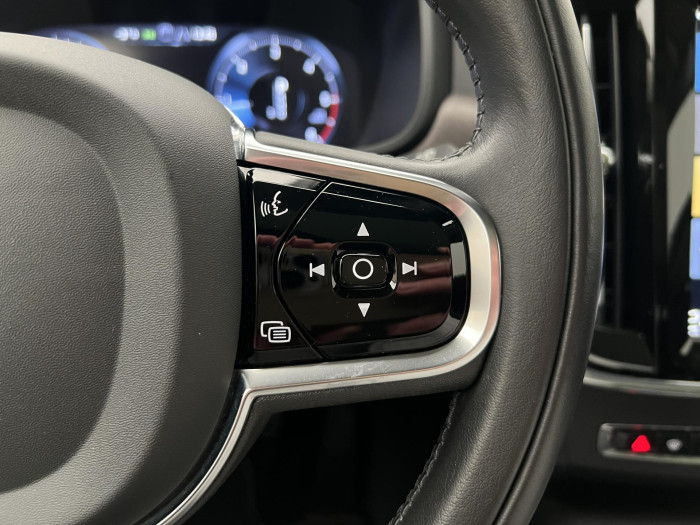 Volvo V90 CC D5 AWD PRO AUT 1.maj. 2.0 d CC CC