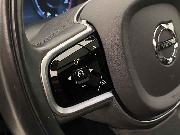 Volvo XC90 B5 AWD INSCRIPTION AUT CZ 7m