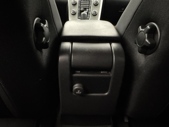 Volvo XC60 D5 AWD MOMENTUM AUT CZ 2.4 d Momentum