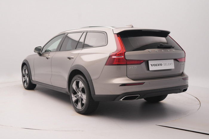Volvo V60 CC B5 AWD PRO AUT CZ 2.0 CC CC