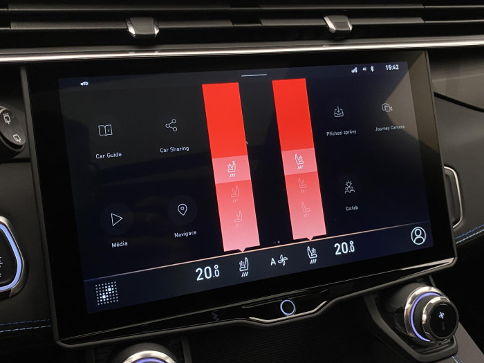 Lynk & Co 01 PHEV DCT AUT 1.maj REZERVACE