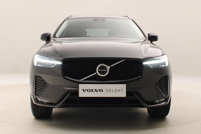 Volvo XC60 B4 AWD DARK PLUS AUT 1.maj