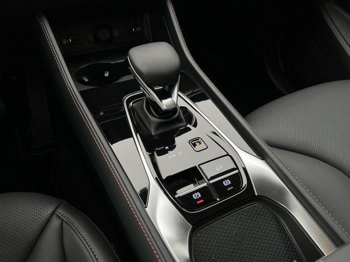 MG HS 1.5 TGI EXCLUSIVE AUT CZ 1.maj 1.5 Exclusive