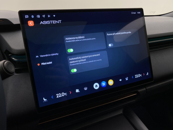 Lynk & Co 08 MORE PHEV