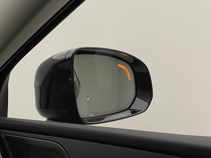 Volvo XC60 B4 PLUS DARK AUT 1.maj