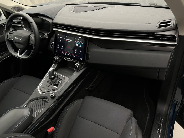 Lynk & Co 01 PHEV DCT AUT