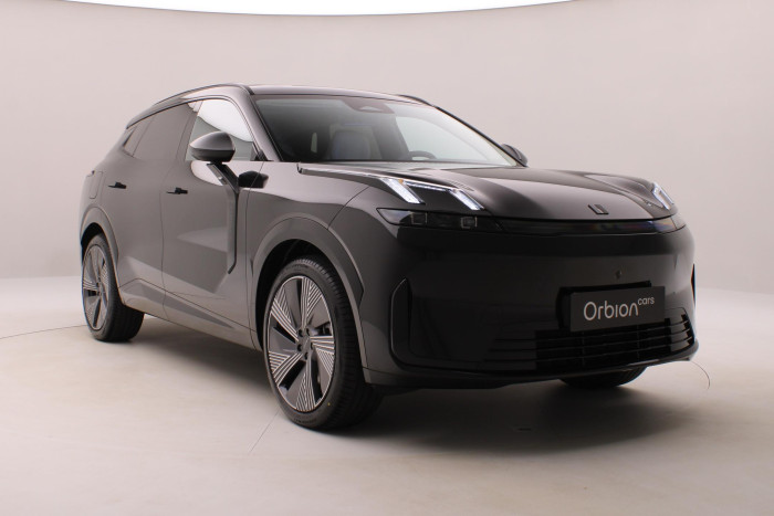 Lynk & Co 08 MORE PHEV