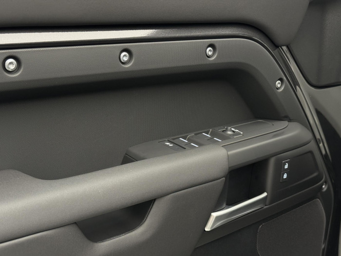 Land Rover Defender 110 D200 S AWD AUT 3.0 d