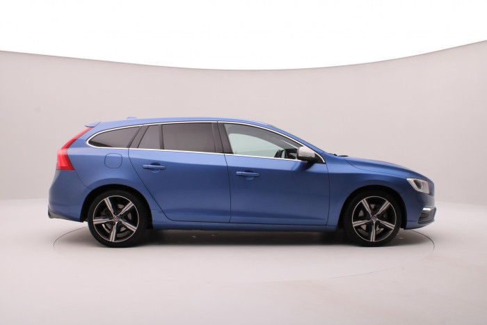Volvo V60 T5 R-DESIGN AUT CZ