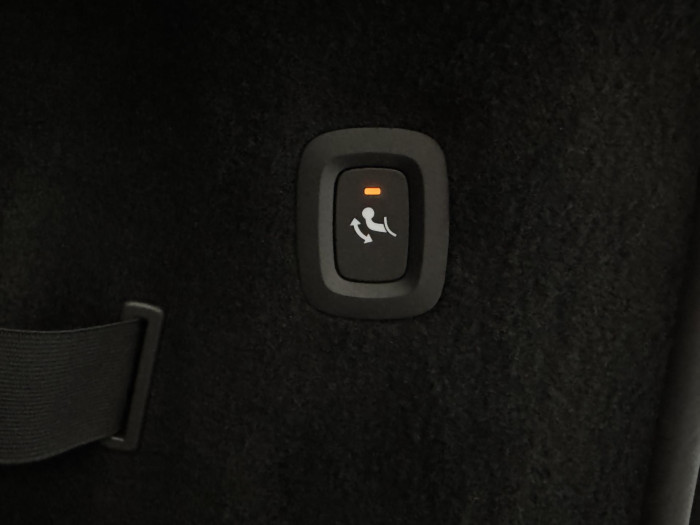 Volvo V90 T6 AWD RECHARGE DARK REZERVACE